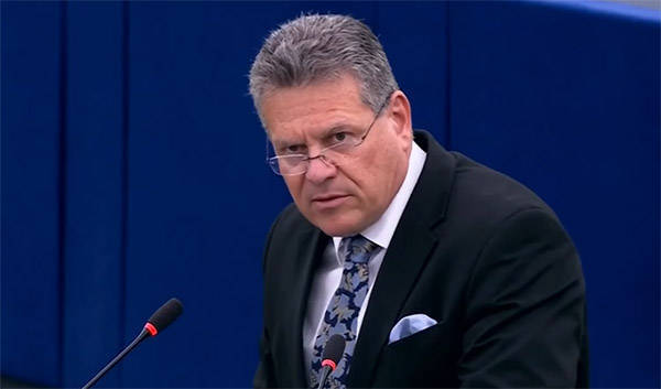 皇冠信用网庄家_美媒:如果贸易谈判失败皇冠信用网庄家,欧盟计划对1000亿欧元美国商品征收关税