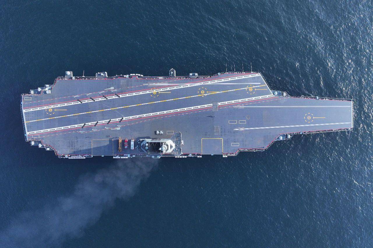 皇冠信用网在线开户_海空捷报连连！六代机即将上福建舰皇冠信用网在线开户，舰载机全面占优，新型号领先美军十年！