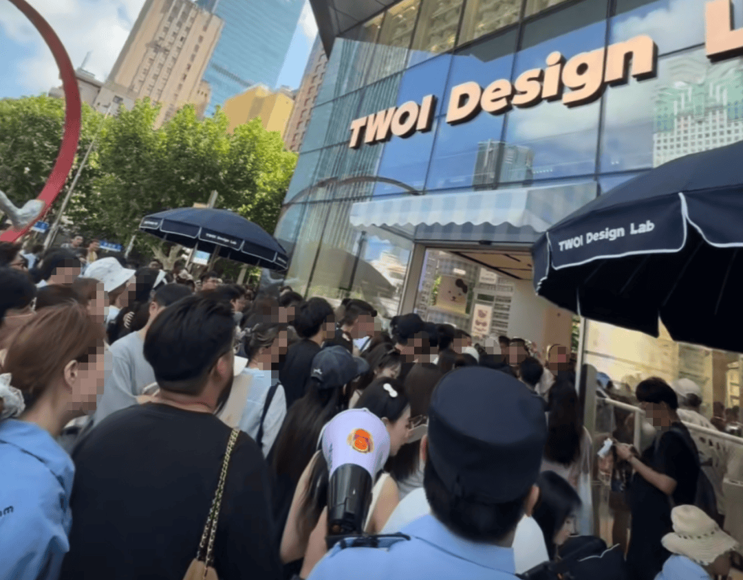 皇冠信用網代理申请
_开业第一天就闭店！人多到崩溃皇冠信用網代理申请
，排队超8小时，品牌道歉，补偿方案公布！