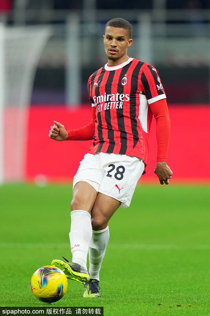 维戈塞尔塔vs比雷亚雷亚尔_恩昆库加盟AC米兰:锋线新星的崛起与战术前景