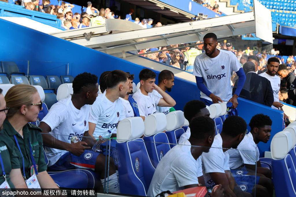 成都蓉城vs.上海海港_切尔西大变局:奇尔韦尔转会斯特拉斯堡成都蓉城vs.上海海港,斯特林前途未卜!