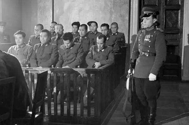 萨尔瓦多甲组联赛_离谱萨尔瓦多甲组联赛！俄罗斯把日本雇佣兵俘虏关笼子里游街示众？和中国有关系？