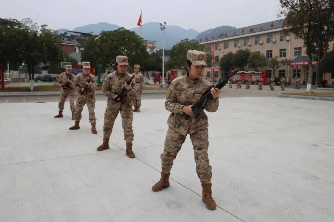 皇冠信用网出租_周楚瀚皇冠信用网出租，保送提干！