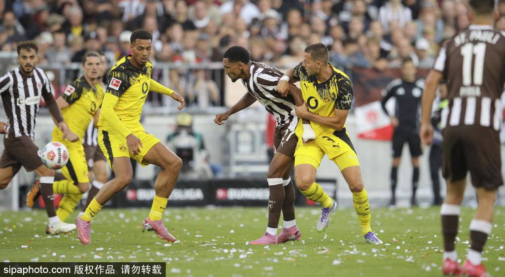 皇冠信用网代理_阿莱格里对米兰10号莱奥的严厉提醒：26岁不再年轻皇冠信用网代理，勤奋是唯一出路