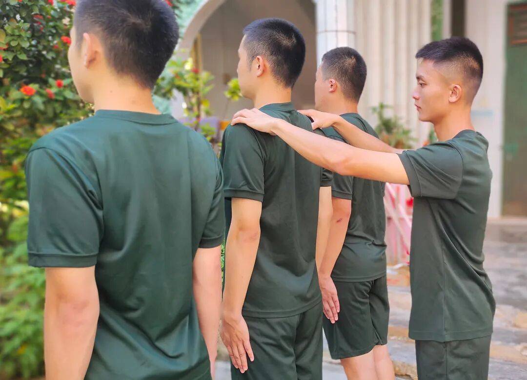 皇冠信用网开户
_牛!退役半个月皇冠信用网开户
,他第三次入伍!