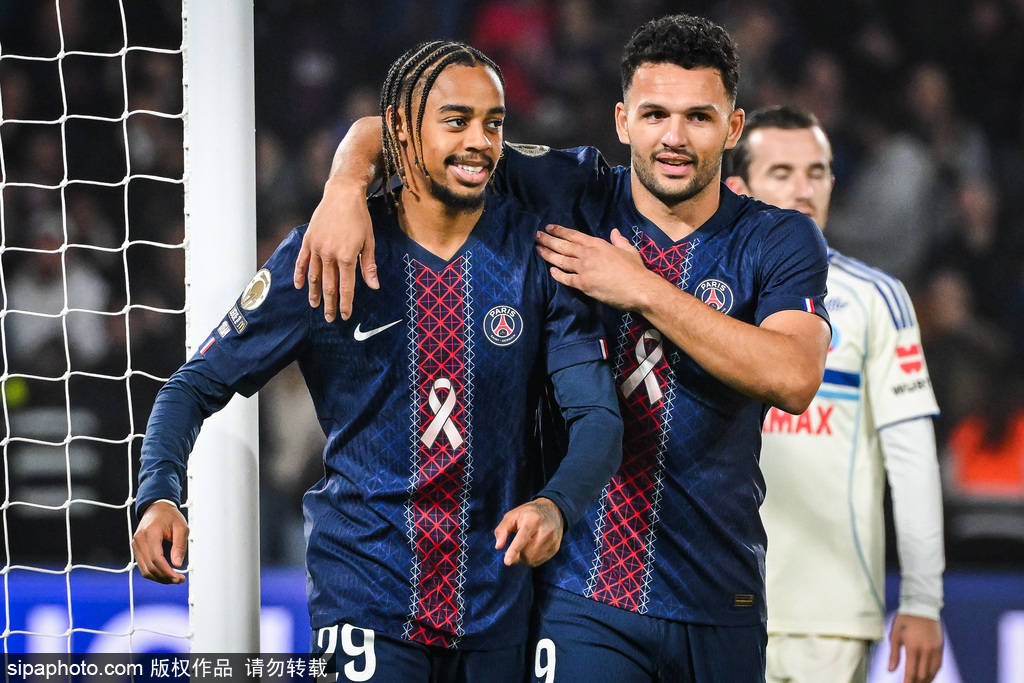 皇冠信用網出租
_进球大战皇冠信用網出租
！法甲-巴尔科拉破门 巴黎连追2球3-3斯特拉斯堡