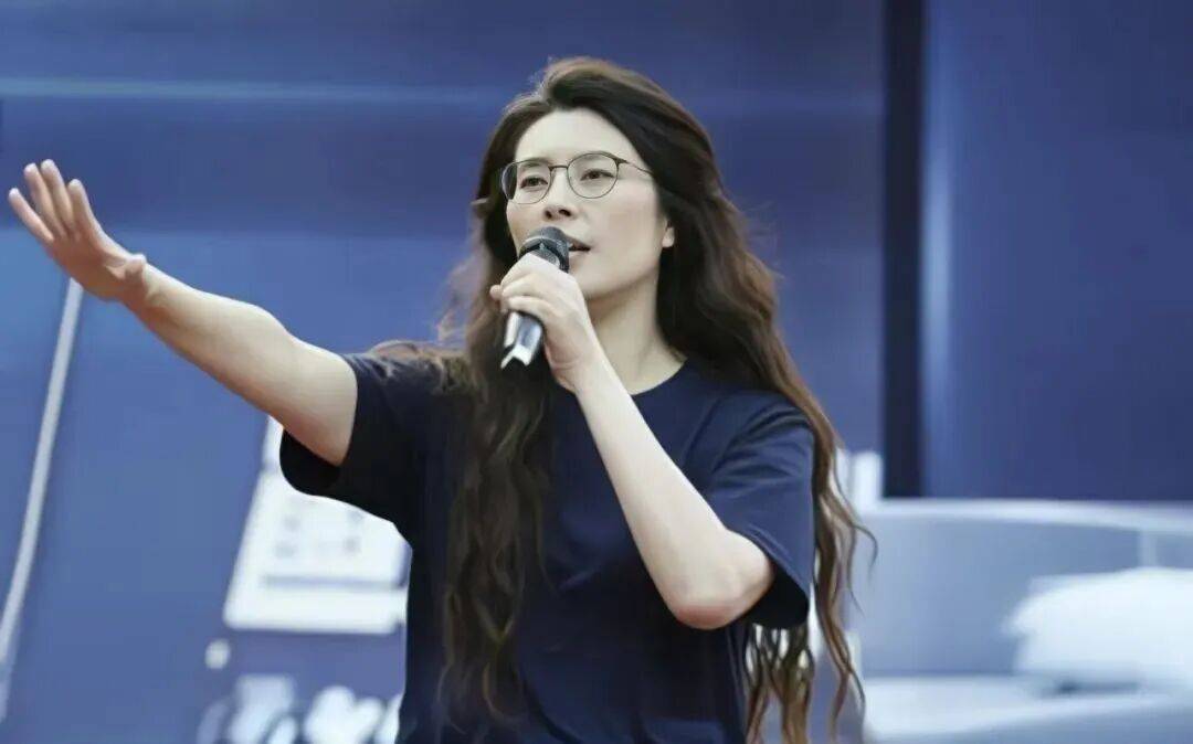 皇冠信用网代理注册
_郑丽文当选中国国民党主席皇冠信用网代理注册
，朱立伦表达恭喜