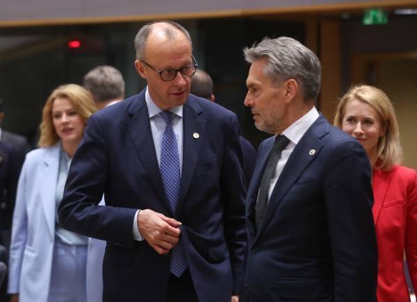 皇冠登一登二登三区别
_火势烧向航空、机械业…荷兰忙辩护皇冠登一登二登三区别
,德国想当和事佬