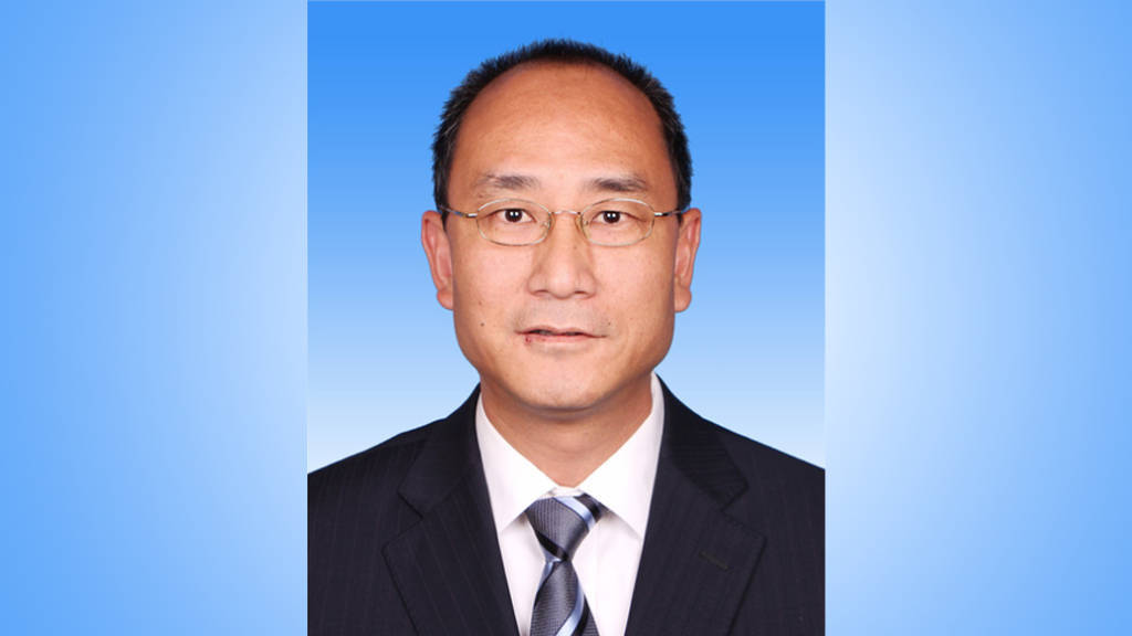 皇冠信用网平台代理
_云南昆明市委常委、常务副市长陈伟主动投案