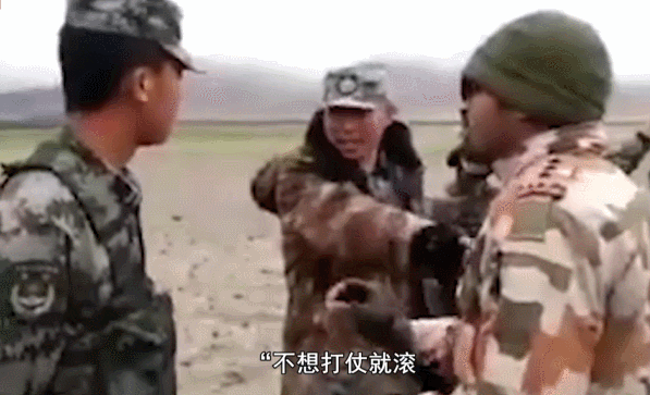 棒球
_祁团长:“放你X的狗屁棒球
!不想打仗就滚!”这才是最过瘾的脏话