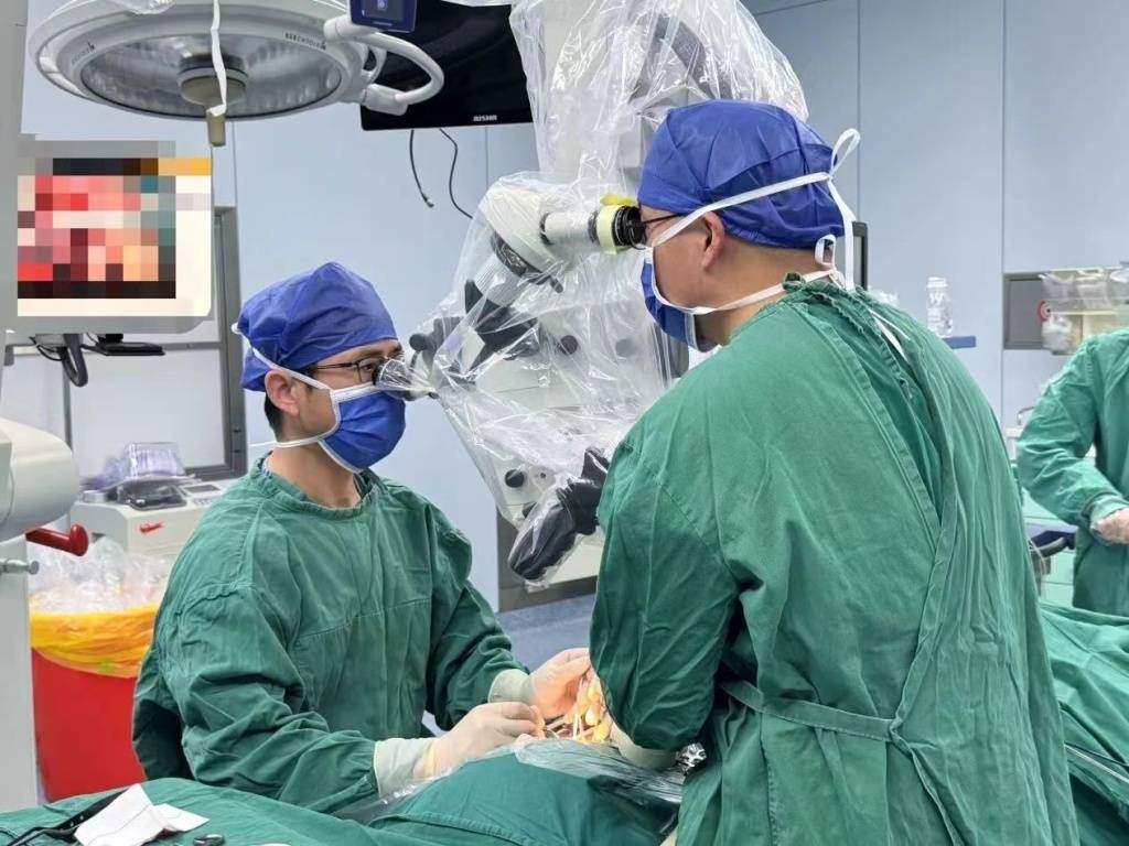 皇冠信用网登3代理注册_湘雅医院江西医院大楼启用满一个月皇冠信用网登3代理注册，已有1300余人次出院