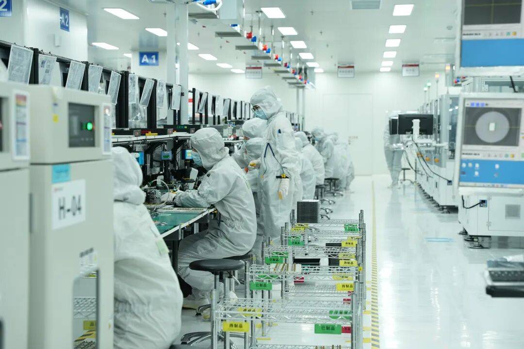 皇冠提现
_利好!000988皇冠提现
,AI高速光模块订单排到四季度